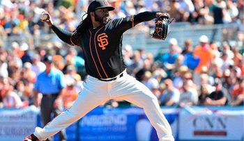 Johnny Cueto sigue en RD por su padre enfermo