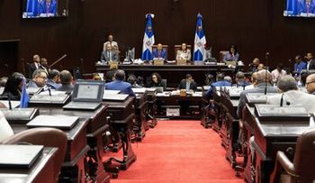 Legisladores proponen crear nuevas entidades a pesar de medidas austeridad del Gobierno