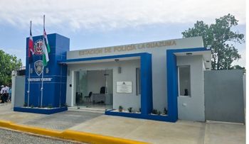 Gobierno entrega estación policial en Monte Plata