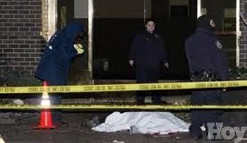 Mujer cae desde piso 17 y muere en Nueva York