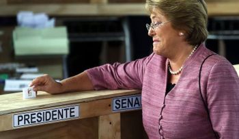 Chilenos eligen hoy entre dos mujeres para presidente
