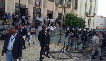 Hipólito y Milagros se suman a acción de amparo contra el presidente del PRD