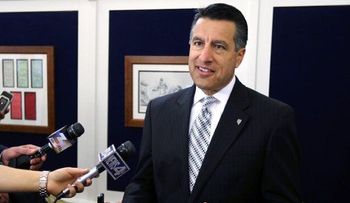 Gobernador Hispano muestra fuerza de republicanos