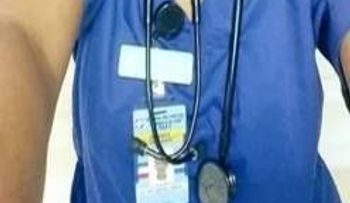 En estado muy delicado de salud, la doctora lanzada por escaleras por su pareja