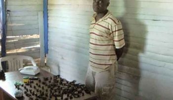 Detienen haitiano cargado de drogas en Montecristi