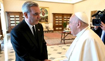 Abinader asistirá junto con su esposa Raquel a la misa funeral del papa Francisco