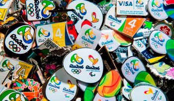 Río 2016 permite comprar recuerdos olímpicos a golpe de anillos y pulseras