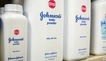 Tribunal de EEUU reduce indemnización de J&J por 22 casos de cáncer de ovario