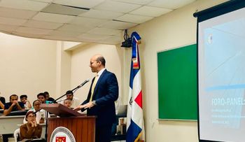 Página Abierta: "Estabilidad macroeconómica para la innovación y el crecimiento en la Economía Dominicana