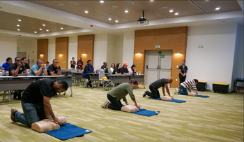 CEDIMAT e IRONMAN 70.3 Cap Cana capacitan en RCP y soporte vital