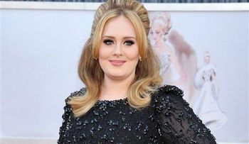 Adele vende 2,3 millones de copias de su nuevo álbum "25"