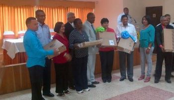 COOPNAMA entrega premios por celebración Día del Maestro