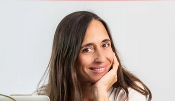 Cenar tarde afecta el sueño y el peso