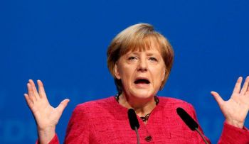 Merkel roza la mayoría absoluta, según nuevas proyecciones