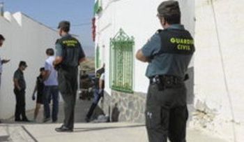 Hombre mata a su mujer y luego intenta suicidarse