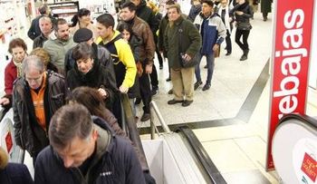 Nueve de cada diez consumidores detectan falsos descuentos en rebajas