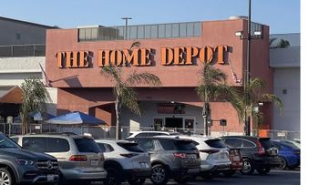Inmigración realiza redadas en tienda de Los Ángeles