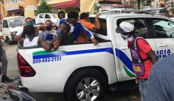 Apresan 1,453 personas por violar toque de queda; PN hace advertencias