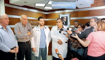 Ingresan Juan Bolívar Díaz en Plaza de la Salud tras sufrir accidente; médicos dicen está estable