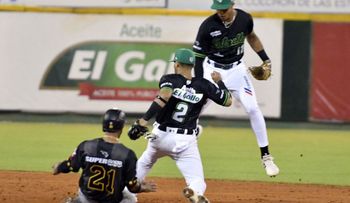Águilas retoman el vuelo luego de perder cinco en líneas; vencen EO y empatan en el tercero con Leones
