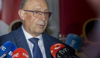 Juez indaga si bufete de Montoro creó entramado societario para desviar fondos