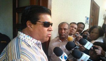 Frank Jorge Elías dice que deja su caso en 
