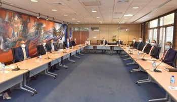 El Banco Central se reúne con representantes de la ABA, ABANCORD y LIDAAPI