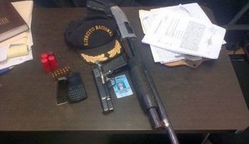 Detienen fiscal adjunto con armas y pertrechos ilegales