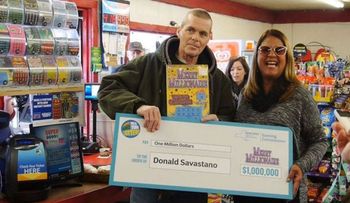Un hombre gana un millón de dólares, tras ser diagnosticado con cáncer 