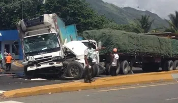 Choque entre patana y camión deja un muerto en Bonao 
