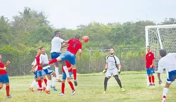 Cibao FC gana fogueo a Los 30 de Villa Tapia