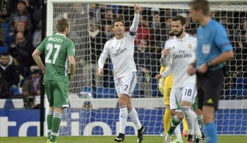 Liverpool, eliminado; Real Madrid golea