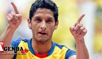 Multan jugador de fútbol por hacerle gesto obsceno a los fanáticos