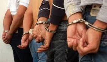 Policía apresa tres venezolanos retirando dinero de manera fraudulenta de un cajero