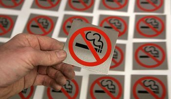Un país le declara la guerra total al tabaco