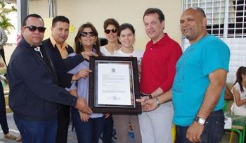 Ito Bisonó celebra almuerzo navideño junto a Fundación Cruz Jiminian