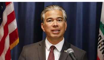 California demanda a Trump por reactivar perforaciones petroleras