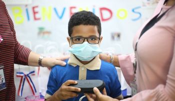 INABIE cuenta con capacidad para entregar 16 mil lentes en el 2022 a estudiantes con dificultades visuales