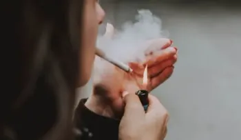 El tabaquismo duplica la mortalidad de mujeres en España por cáncer de pulmón