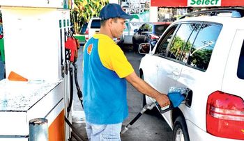 Industria y Comercio sube precio de algunos combustibles; congela los demás