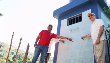 Voluntariado Bancentraliano dona pozo de agua al municipio Juan de Herrera, de SJM