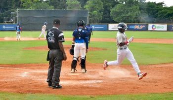 RD vence a Aruba y empata en primer lugar 2-0.