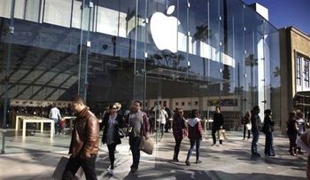 Tras récord de iPhone, ¿qué hará Apple? 