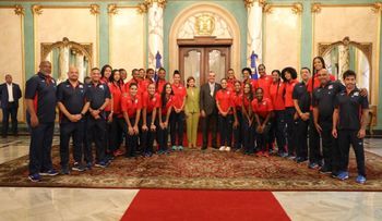 Presidente Abinader recibe en Palacio Nacional a las Reinas del Caribe tras su triunfo en la Copa Panamericana