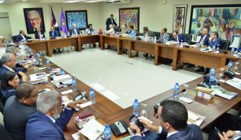 El comité político del PLD se reúne este lunes a días de las municipales