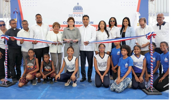 Gobierno inaugura multiuso en Villa Liberación