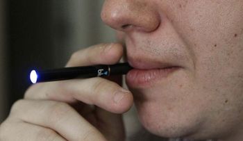Cigarrillo electrónico le corta la arteria a un hombre