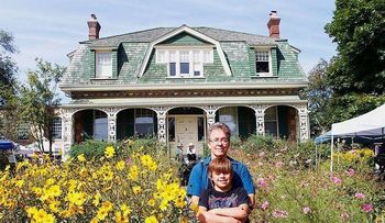 Familia se va de Canadá tras rechazo de residencia por hijo con síndrome Down