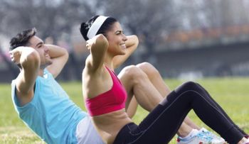 Rutina sencilla para adelgazar el área de las caderas 