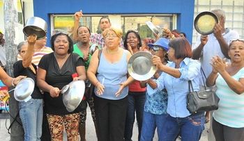 Protestan por altos precios artículos canasta familiar